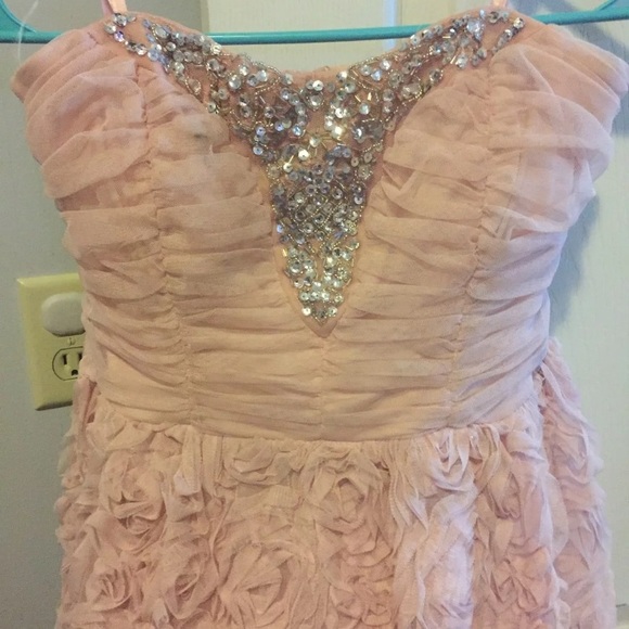 Stunning dress - Picture 2 of 4